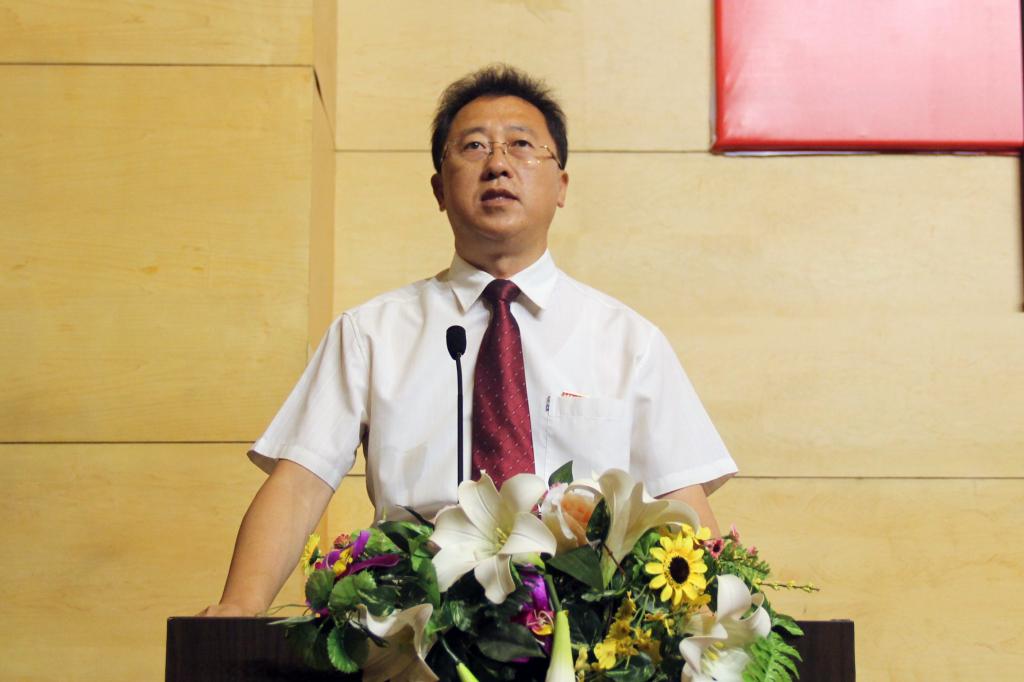 郭玉铸书记对全院党员提出希望