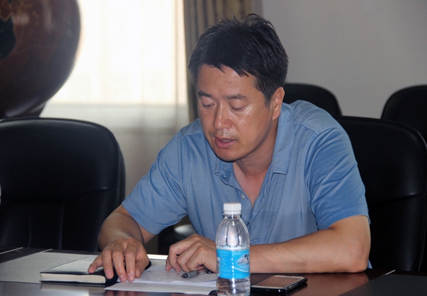 副院长兼党委副书记杨斌发言