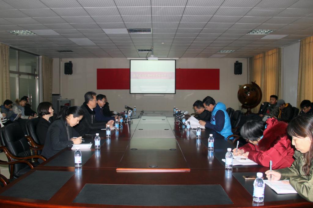 a片
调研组来我院调研