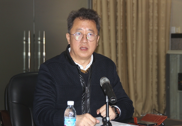 郭玉铸书记作中心发言