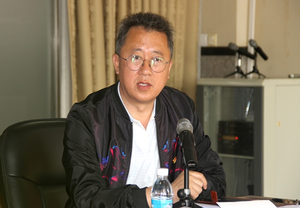 郭书记主持会议并作总结发言