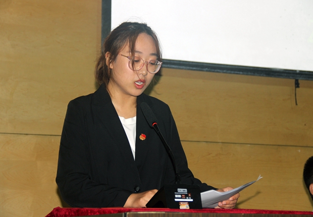 入党积极分子代表刘敬宇发言