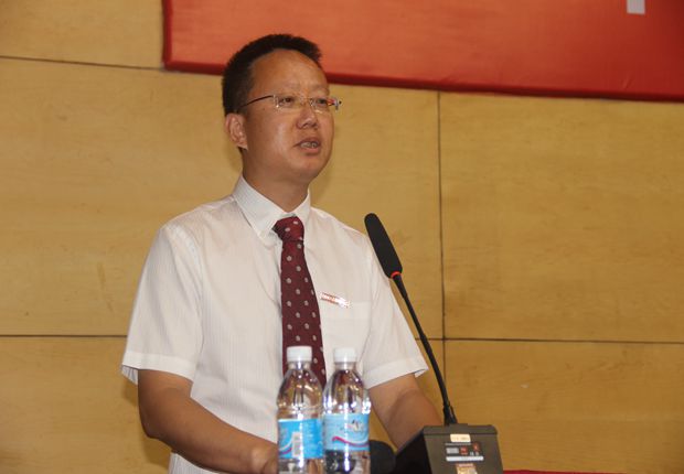 大会由沈海龙副院长主持