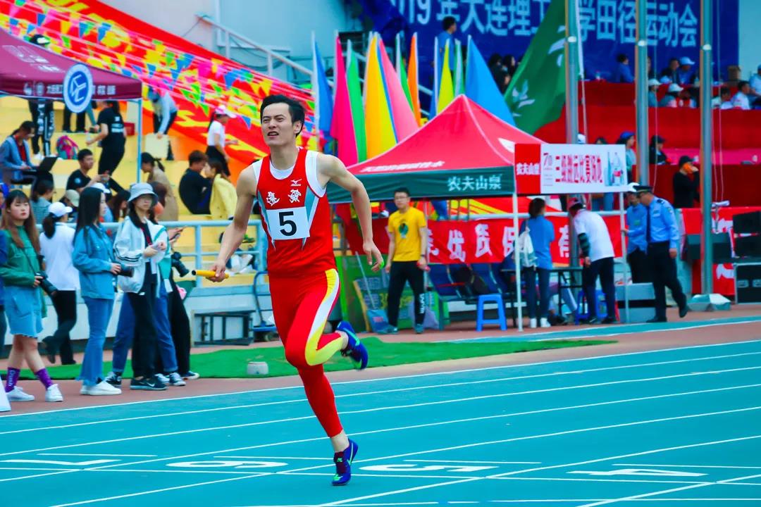 我院选手在比赛中