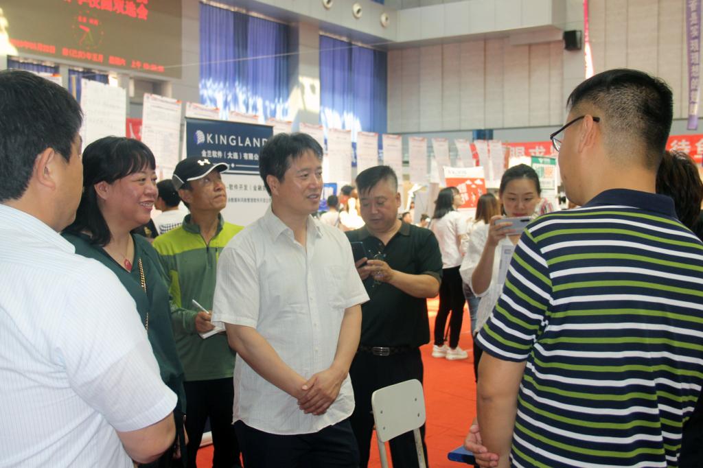 杨斌副院长走访参会企业